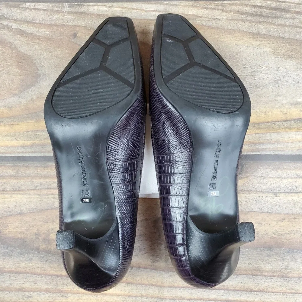 Etienne Aigner Labelle faux croc loafer SZ 7